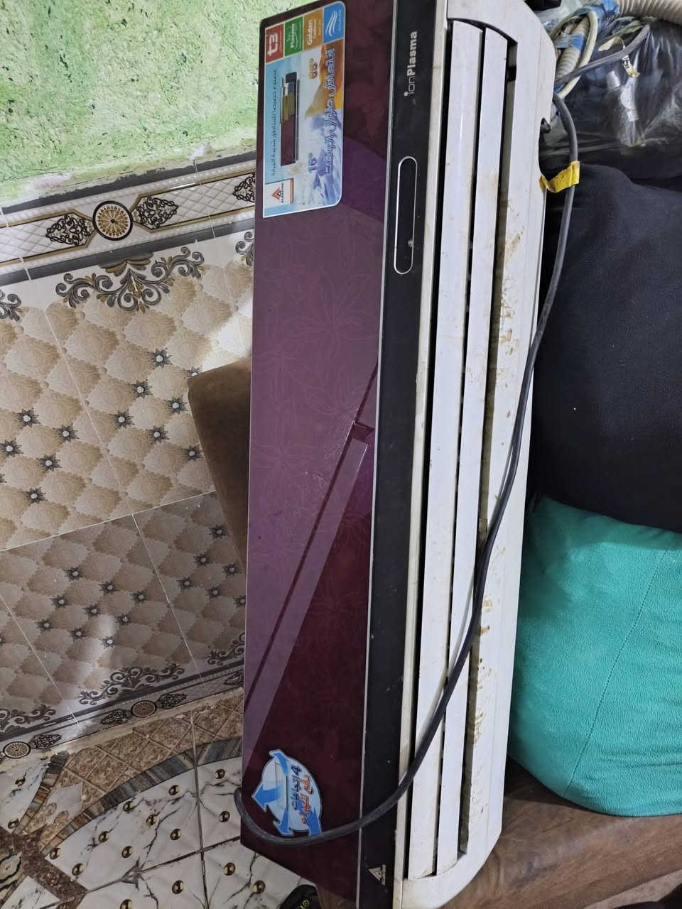 غراض للبيع كلمن وسعره ام بي ثري نضيف عاكسه سبلت الحافض طن ونص كنديسر محترك بي منفاخ دوشك عوزه وجه غساله تشتغل بس ضعيفه الاستفسار هذا رقمي ***********
