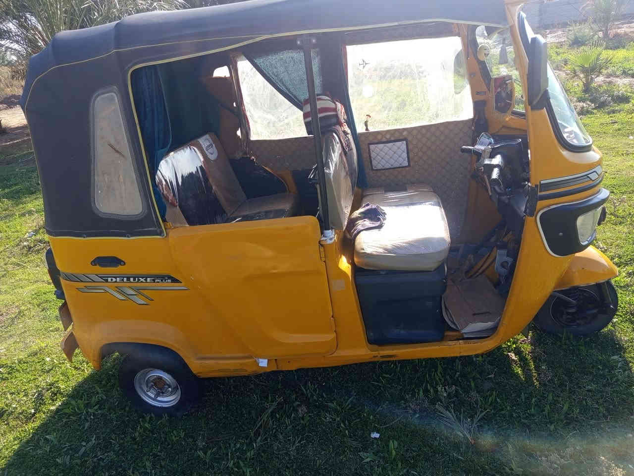 سلام عليكم تي في اس للبيع مويدل 2021شهر 12محسوب على 22 مكينه مكفوله اكسن صار سبوع شاده شركه تواير جدد كهربائيات كله شغاله ما ناقصه اي شي خير من الله سعره 6و700وبيه مجال *********** خاص موجود مكاني الغراف
