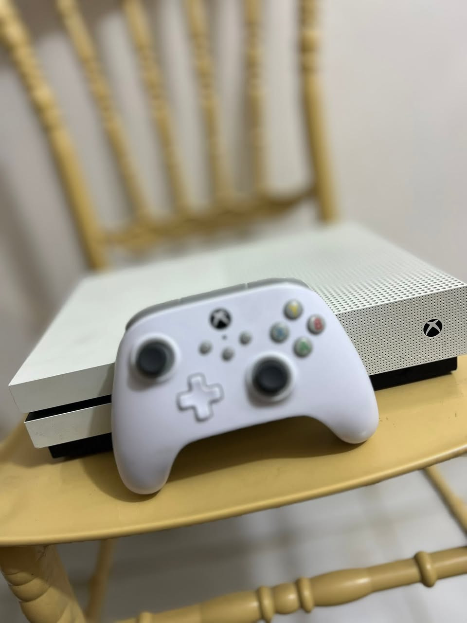 للبيع: جهاز Xbox One S نظيف جداً

 المساحة: 1 تيرابايت (1TB) تشيلك أحلى وأقوى الألعاب.
:
 جوستك (يد تحكم) احترافي من شركة PowerA   

المعروفة بأدائها العالي والاستجابة السريعة (واير/سلكي).
 واير الباور الأصلي + واير الـ HDMI.

💰 السعر: 165 ألف
📍 العنوان: بغداد -
📞 للتواصل والاستفسار: [‭***********‬] أو
