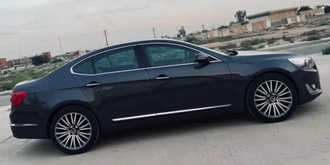 كادنزا موديل ٢٠١٥ خليجي مكينه ٦ سلندر ٣٥٠٠ سياره نظيفه ماشيه ١٠١ للمراوس حسب القناعه رقمي ***********
