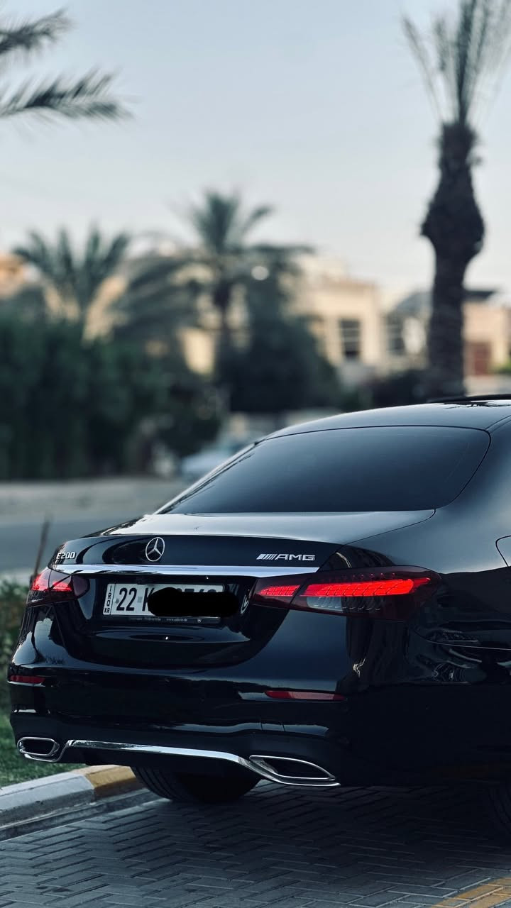 Mercedes-Benz E-CLASS 2022 AMG
. فتحة 
 داخل جلد +شموا 
. كامرات عدد 5 
نقطة عمياء
ويل19 AMGبلادي
سستم سماعات برومستر
لايت زينوت8عدسات يصعد وينزل باالتشغيل
. حساسات 
. اتو بارك 
. اتو هولد 
. شاشات متصله +ثيمات 
 شاحن لاسلكي 
. كشنات تدفئه
.ماشيه47الف  
. كشنات كهرباء 
. لد داخلي 64 لون متغير 
. رادرات 360 درجه 
. حساسات 360 درجه 
. لايت متحرك 
. بصمات عدد 2 احتياط 
. رقم أربيل باسمي 
 السياره كفاله عامه من(صبغ وتبديل وبارد وPDRوكلشي)
 مكاني بغداد 
***********

