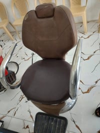 كرسي حلاقة • شغالة • واسط الحي