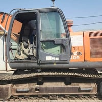 حفارة هيتاشي zx200.3 2011 للبيع جاهزة مكانه بغداد  . 07737112111  077-...