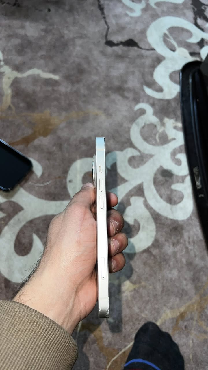 سلام عليكم ايفون 13 عادي ذكره 128 بطاريه 84 مبدل شاشه نوعيه زينه سعر 300 وبي مجال عنوان بغداد حي اور رقم الهاتف ***********
