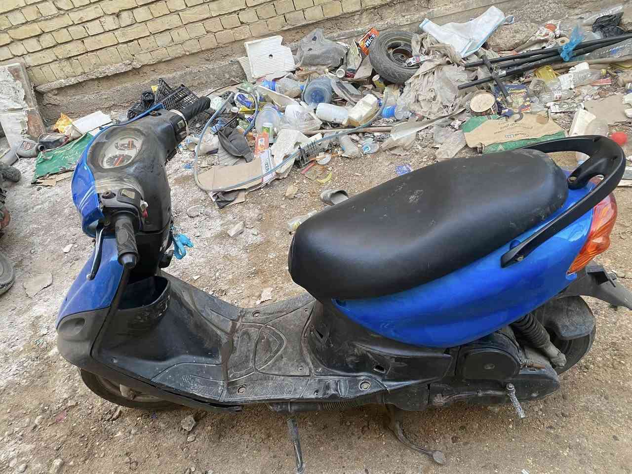 ماكس قجمه للبيع مستعجل علبيع الدراجه مفتوحه بس شغل مضبوط وخرسه كلش معدل 100 الدراجه يرادلهة باتري ونقوصات بصيطه  الدراجه شغاله هندر واحد لا تبخير ولا نضوح ولا تنقيص……..  

سعر/350 وبيهة مجال 
رقم الاتصال /***********
رقم الواتساب / ***********
المكان بغداد الخطيب الزراعي
