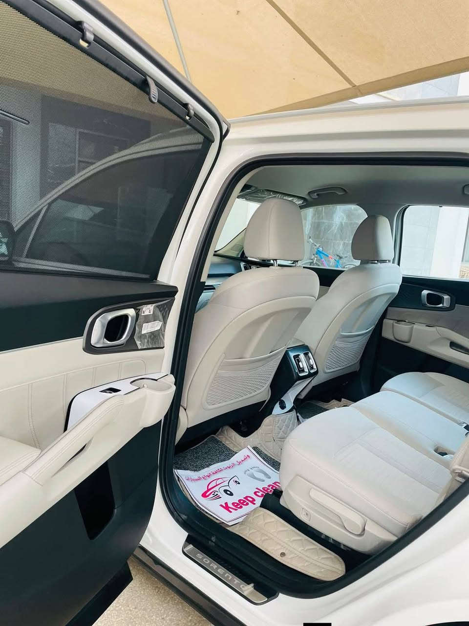 سورنتو ٢٠٢٤ خليجي
ستة سلندر 
كير ماوس 
اوتو هولد 
هند بريك بصمه 
صندوك كهرباء حساس امامي 
حساس خلفي 
ماشيه 27 الف 
شركه نم
مكفوله عد بارده باجاملغ الامامي شبر 
السعر ٢٩٧ بيهه مجال قليل 
***********
