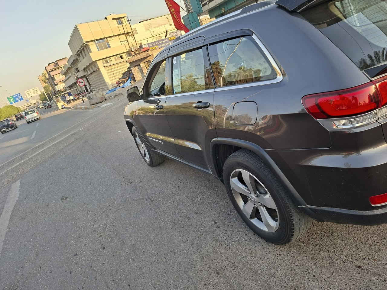 سلام علكم جيب موديل 2021 امركيه بدون صبغ  بيه سونار بيه تبديل بنيد او جاملخ  سته سلندر  كير مكينه كفلاء فوال ماعده فتحه ماشيه 53 بصمه كشنات كهرباء صندوك كهرباء رادار فوال سياره رقم 11 بغداد سعر 20 بيه مجال  مكان بغداد جكوك رقم تلفون ***********

