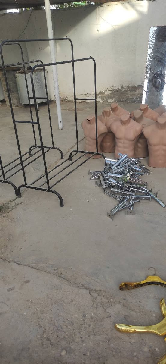 السلام عليكم ورحمة الله وبركاته
اخوان ذني رايد ابيعهن إلي يريدهن يتفضل خاص وبيه خير ويدلل ,اسعارهن بسيطه 
هذا رقمي ***********
