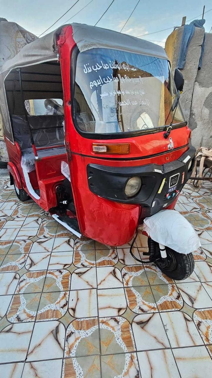 السلام عليكم تكتك للبيع  موديل 18 سنوية مصبوغة جمالة***********تكتك ب ثلاث ملاين و 8000
