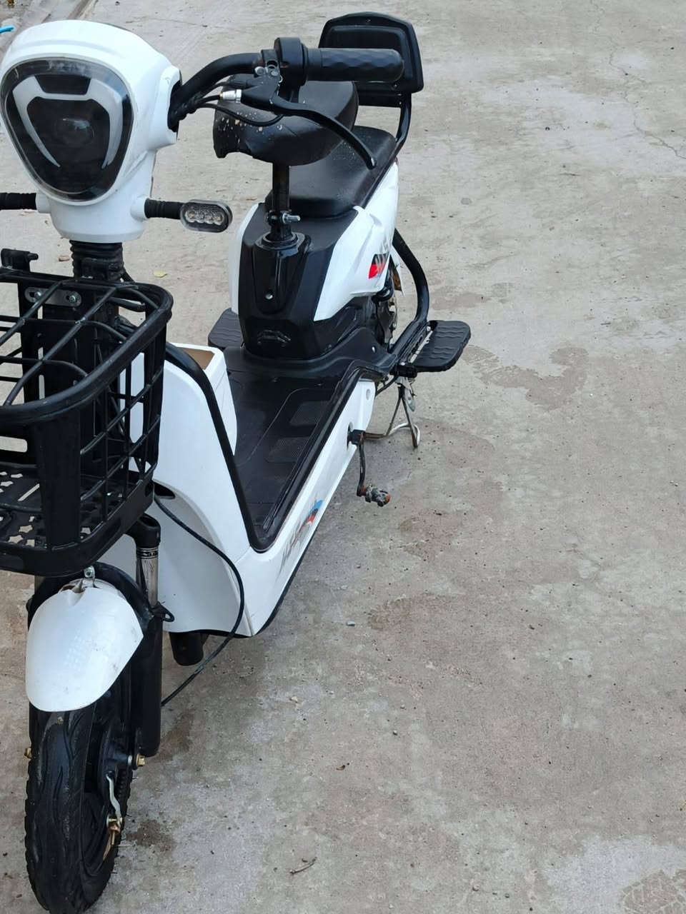 السلام عليكم بايسكل شحن كل عيب ما بيه شرط مكان كركوك شارع عبد الرحمن السعر 200 مكلفر***********:: : ***********
