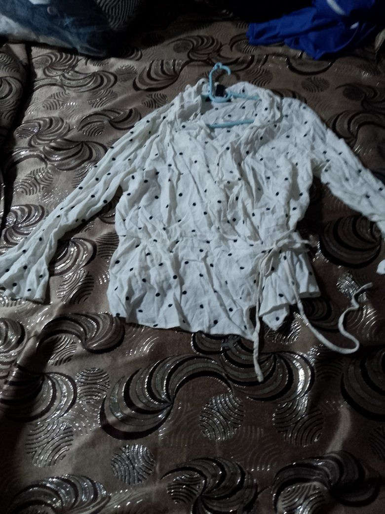 ياالله 
السلام عليكم حبايبي عندي قمصان ١٤قطعه القطعه بل٢٠٠٠ توصيل كافه محافظات العراق


**إذا كنت صاحب هذا الإعلان وتريد حذفه لأي سبب، رجاءا أرسل رسالة إلى الدعم الفني**