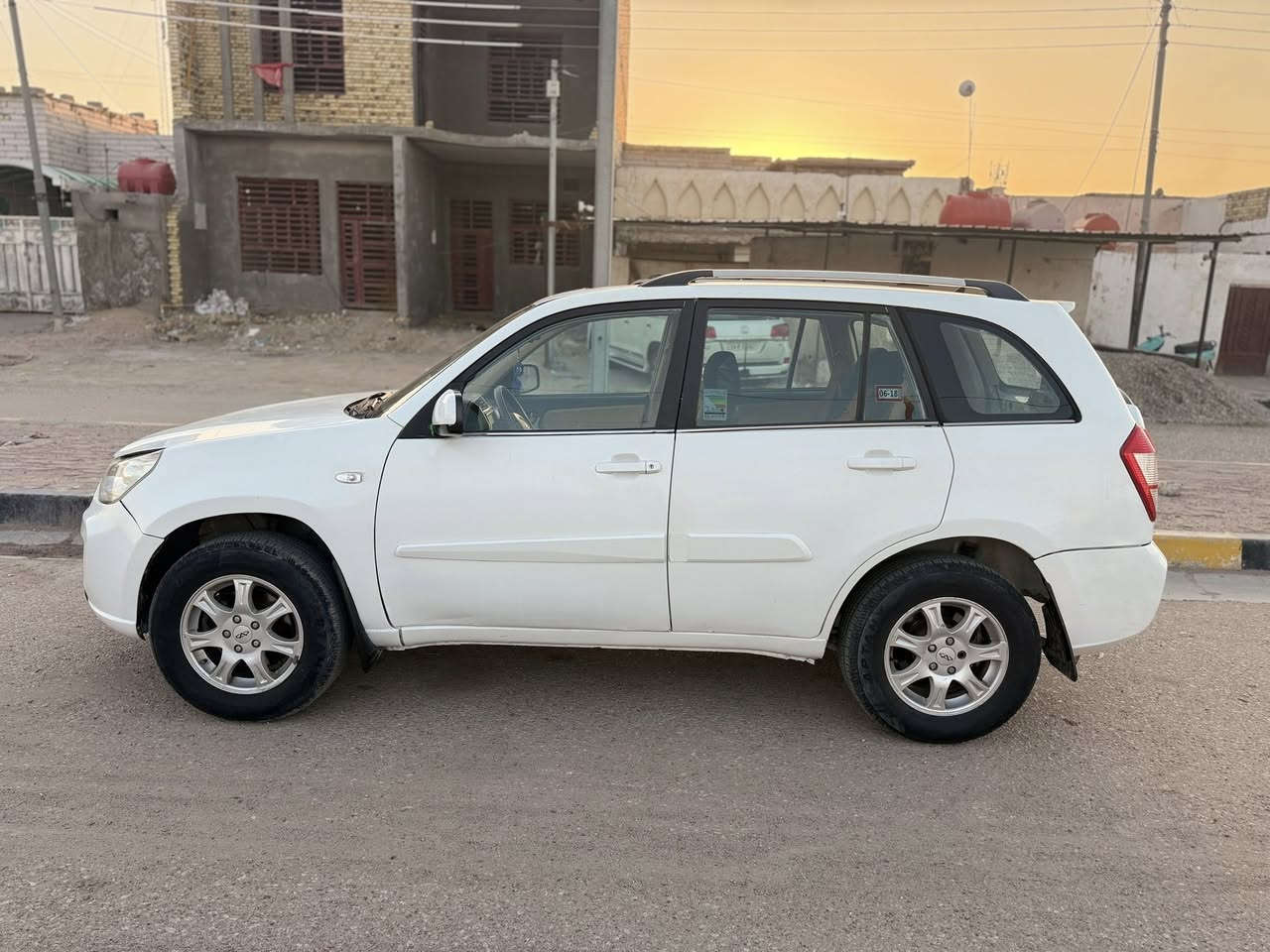 للبيع تيكو . موديل 2012.بسمي تحويل بكل وقت. كير ومكينة مكفولات بلاديات . مكفولة كفاله عامة من الحادث والصبغ والتبديل . تبريد شغال . كهربائيات شغالة . صدر نضيف 
سياره حلوه السعر 43$

العنوان ميسان العمارة 

‭0788 902 1545‬متوفر واتساب
