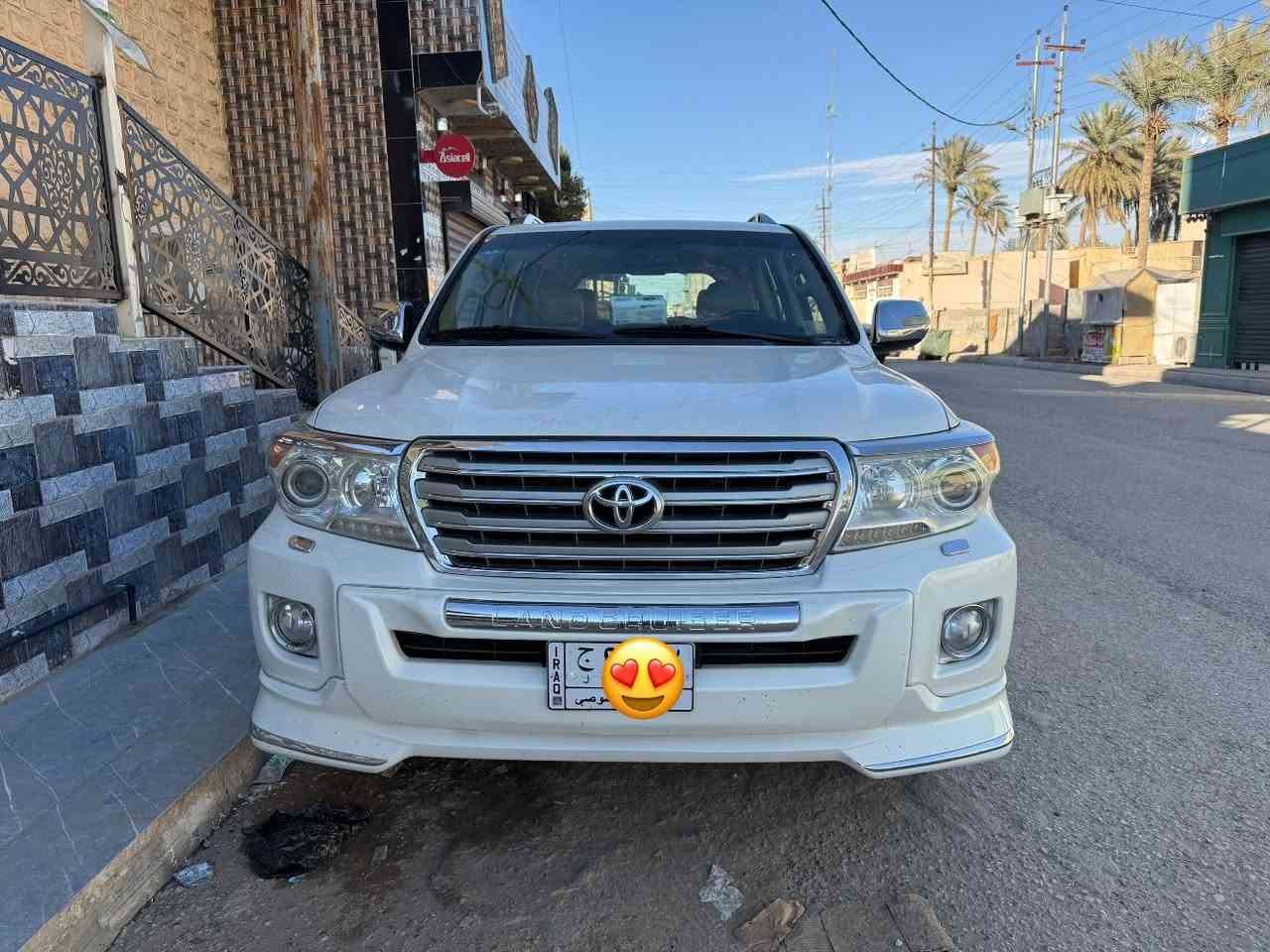 للبيع لاندكروز 2010 محدث 2014
السياره احله من الصور بالحقيقه 
فول مواصفات 1/1 💯 :
1- فتحة
2- بصمة
3- حساس خلفي وامامي
4- ثلاجة
5-شاشه
6-كامره خلفيه
7- 8  ايرباك 
8-دفع رباعي
9- رقم بغداد  
10- تحكم ستيرن 
حجم المحرك:V6
ملاحظة // السيارة  كفاله عامة من جميع النواحي وشرط الفحص ✅  
جديدة بمعنى الكلمه شرط تراي زيرو  جاهزة من كلشي

السعر 305 و بيها مجال                   
للاتصال /***********
