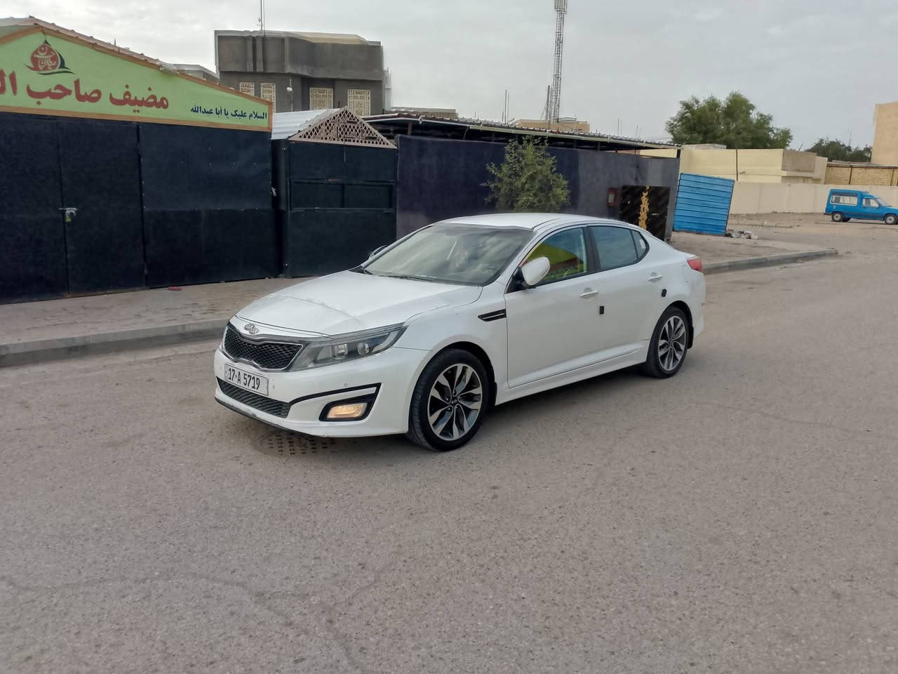 سلام عليكم وبتيمه خليجي مكينه ٢٠٠٠رقم مثني دولي بسمي مكانه بسماوه سياره جاهزه من  كلشي مكفوله كفاله سعر خاص ترهم مروس ***********
