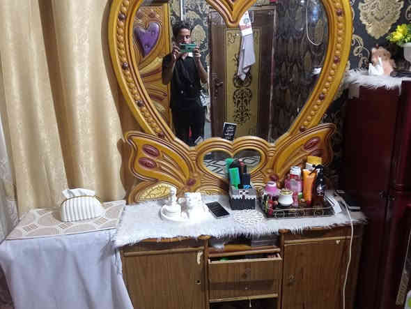 سلام عليكم للبيع غرف نوم مستعمله سعر 375وبي مجال ناحيته الحيدرية ***********
