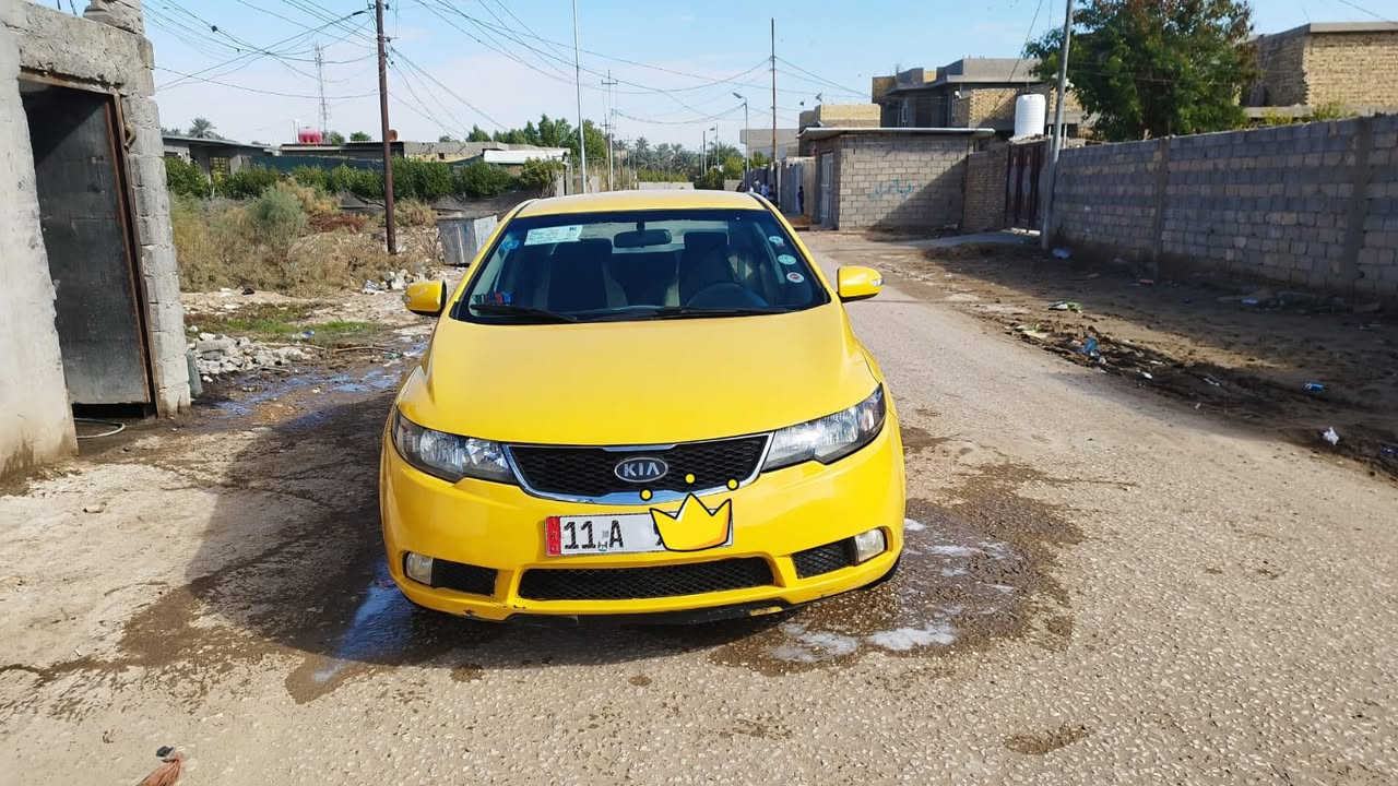 السلام عليكم فورتي موديل 2012مكينه 2000دوش رقم بغداد بسمي مكاني بابل بدون تبديل حادثها  قبق جنطه نفسه بدون تبديل السعر 88وبيه مجال مكلف بلنشر رقم صاحب السيارة ***********
