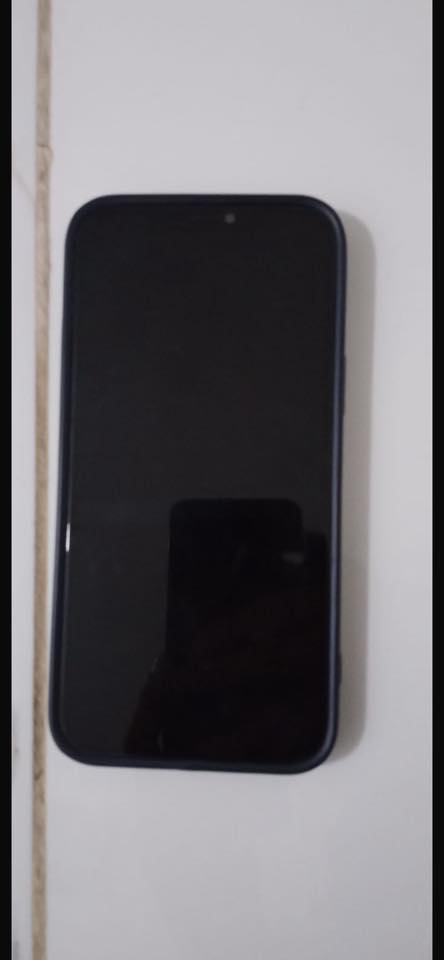 ايفون ١٢برو ماكس
كفاله 
بطاريه ٨٥ 
امريكي 
مراوس ويه ١٤بلاص 
مكاني حله 
واتساب ***********
