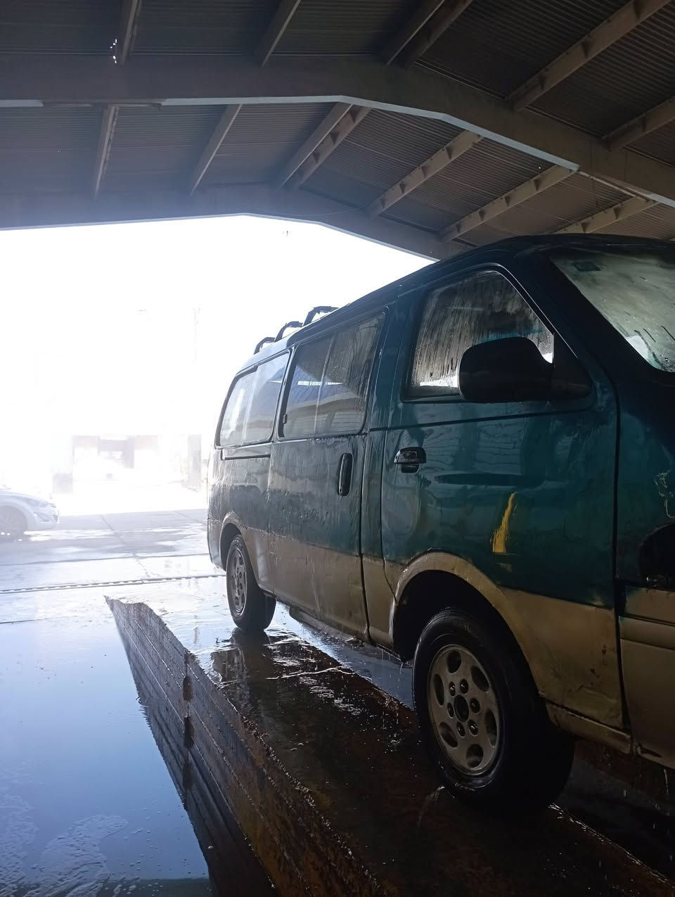 سيارة بريجو موديل 97سنوية ل2031 باسمي مصفرة كلشي السيارة خير من الله كير ومكينة سعر 55 وبيهة مجال بيع او مراوس اسيا ***********
