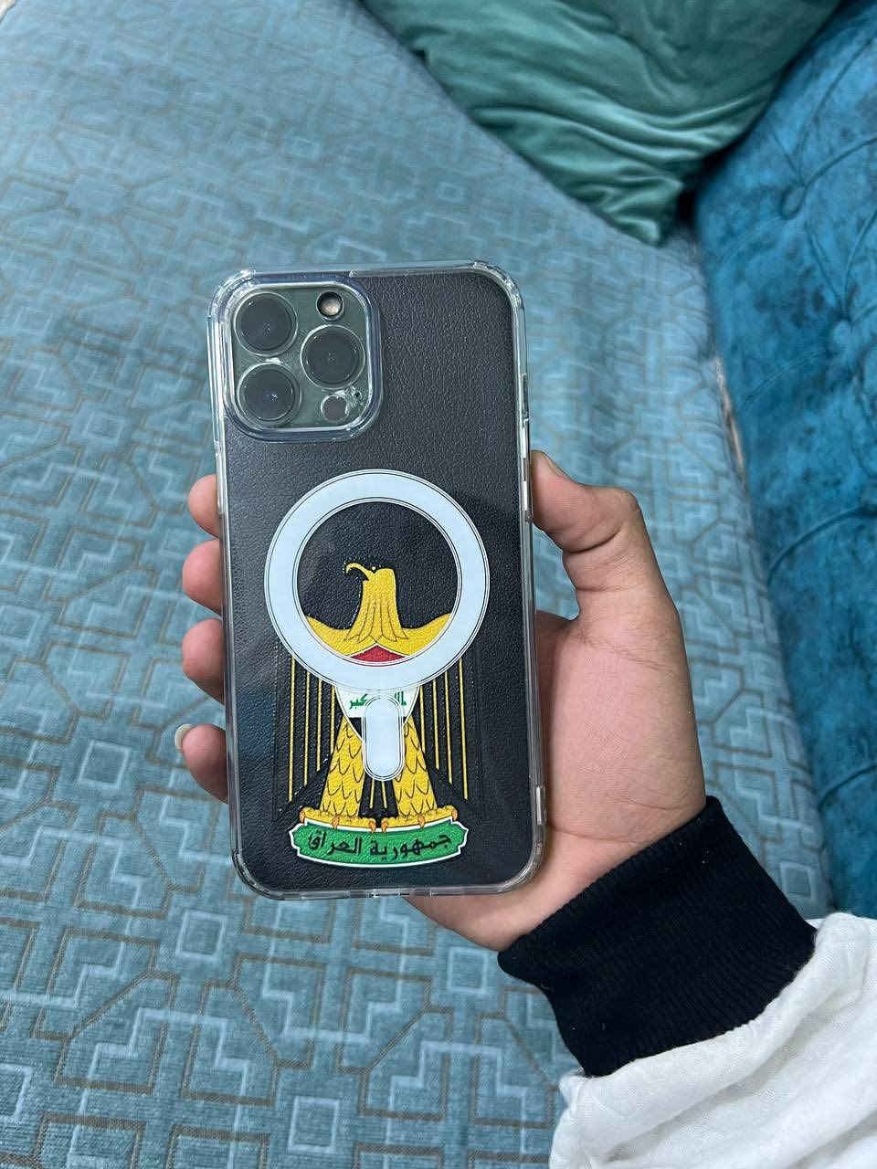 سلام عليكم 
ايفون13 برو ماكس لل بيع
الجهاز نضافة 100‎%‎ 
ذاكرة 256 شريحة وحدة 
الجهاز برغي ما مبدل بي لون زيتوني
كامرة ✅ فيس ئايدي ✅ كلة شغال 
بطارية 🔋79 ما معلاية علا وضعهة الطبيعي 
السعر: 700 وبي مجال لل طيبين 
رقم الهاتف:***********
