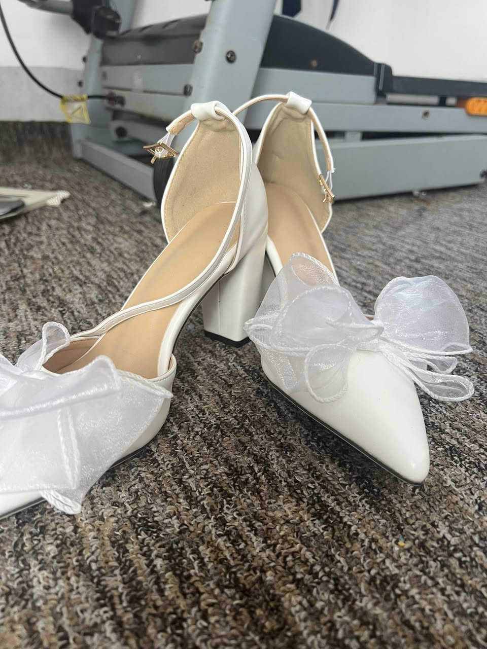 قیاس ٣٨-٣٩ مو مستعمل  ب١٥٠٠٠


**إذا كنت صاحب هذا الإعلان وتريد حذفه لأي سبب، رجاءا أرسل رسالة إلى الدعم الفني**