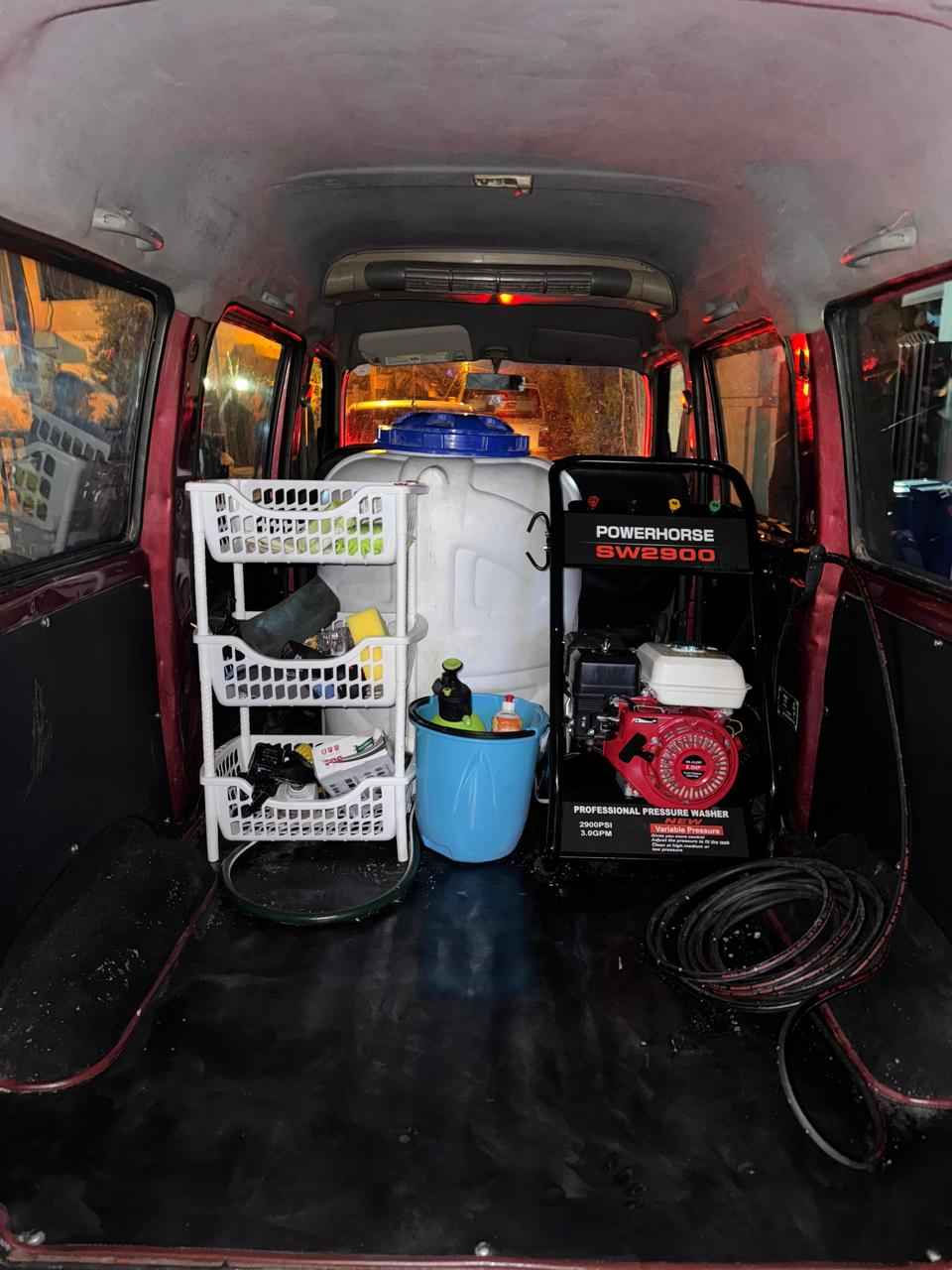 للبيع مشروع غسيل سيارات متنقل جاهز للعمل السيارة مع مواد العمل والتجهيزات 
للتواصل *********** او إرسال رسالة نصيه على الفيس أربيل, العراق
