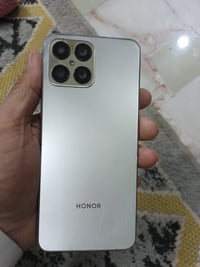 هونر X8 • ١٢٨ • شاشة وكالة