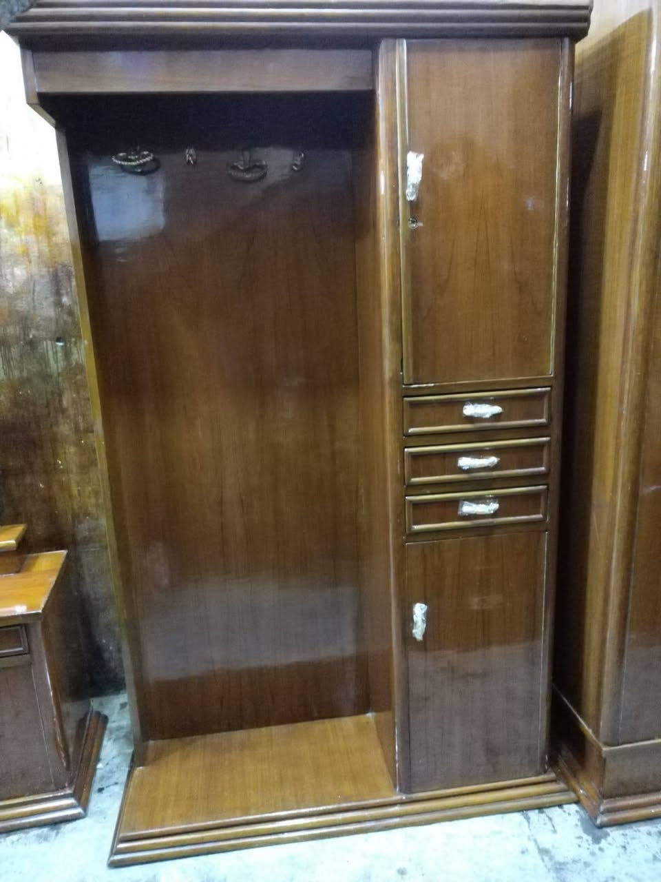 غرفه 6 باب ملحق صاج داخل وخارج ضهر جرجوبه شغل درجه اولى مستعمل موديل دنك جاوي حجل بغداد الأمين الثانية ***********

