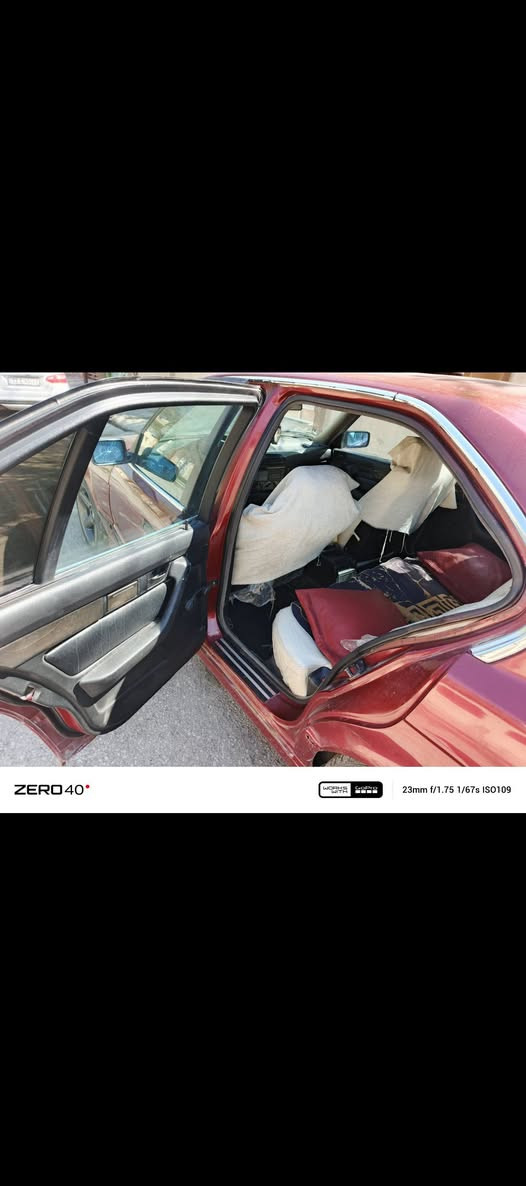 بي ام  525 مكينة كبس فول اوتو عدا الجامات الخلفية موديل ٩١ تدفئة تبريد كهربائيات كلو شغال غرفتها جديدة اوف وايت بطاين صاج دعامياتm ويل شنايزر مع طخم تاير جديد صبغ جمالية رقم نينوى ألماني سنوية جديد مع كابون بانزينن
بيع ومراوس حسب القناعة
سعر 65$ 
***********
