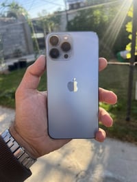 ايفون ١٣ برو ماكس بطاريه ٩٦ ذاكره ٢٥٦ الجهاز مكفول وشخط مابي نظيف بالب...