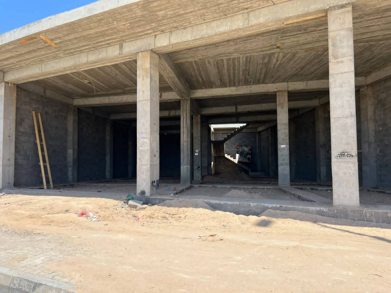 السلام عليكم يصلح حسينيه او بنايه استثماريه في كربلاء شارع ابو مهدي المنهدس للاستفسار اكثر على الرقم***********
