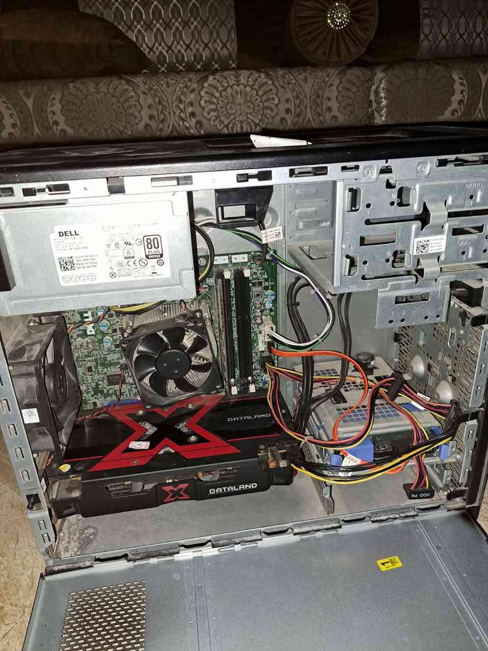 السعر/1600معاش با 1700✅

اتشغل جي تي اي حياه واقعيه أموره طيبه ✅
للبيع PC شغال أموره 10/10 🔥
المواصفات:✅
معالج: Intel Core i5 الجيل 4✅
كرت شاشة:rtx580✅
رام: 8GB DDR4✅
SSD: 240GB✅
✅ مناسب للألعاب والشغل اليومي
✅ الأداء ممتاز والجهاز شغال بدون مشاكل

السعر /1600معاش با 1700 وكن تبيه كمل بي الموس والكبورد وسماعه وجي تي اي حياه واقعيه نزل فيه هي اسلن معه عولته كله بي خيوطه  والعاب طوال ركب بس بي سعر حرق 🔥🔥2500✅
للتواصل /0943899282✅


**إذا كنت صاحب هذا الإعلان وتريد حذفه لأي سبب، رجاءا أرسل رسالة إلى الدعم الفني**