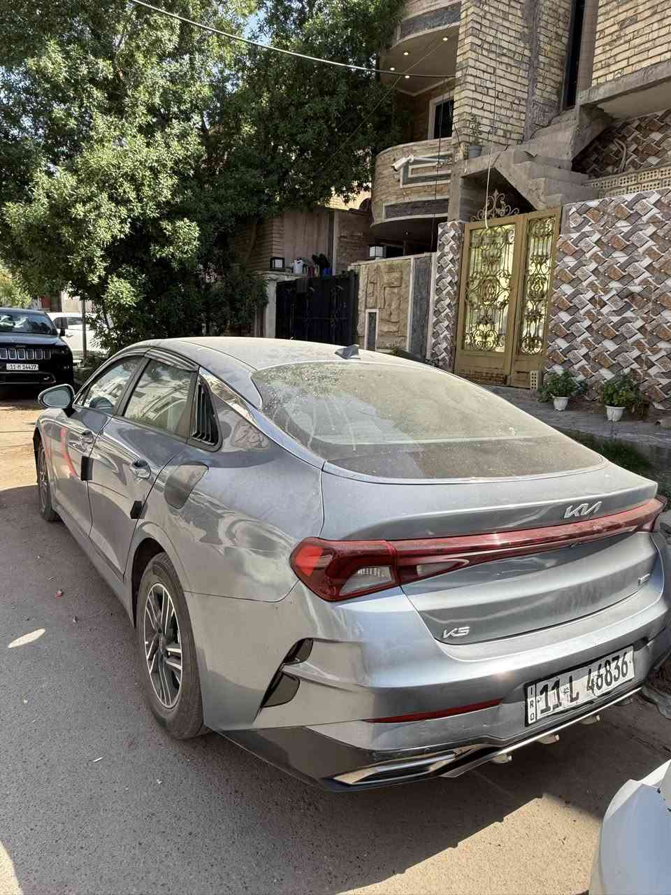 سلام عليكم 

للبيع K5 موديل 2023 وارد امريكي 

عليه غرمات ٦ ملاين كلهن رادار حزام وتخطي سرعه و موبايل 

رقم بغداد ومكاني بغداد القصر الابيض شارع الوزارات 

السعر ٨٥ ورقه / ***********
