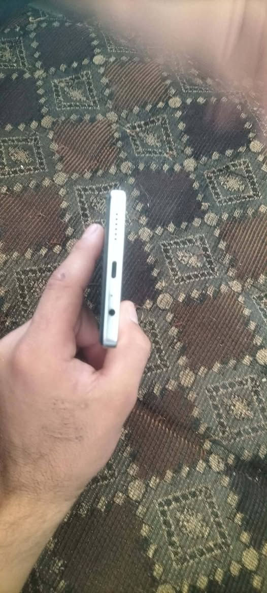 السلام عليكم تكنو كامون 30للبيع كله بلادي السعر 220وبي مجال ***********
