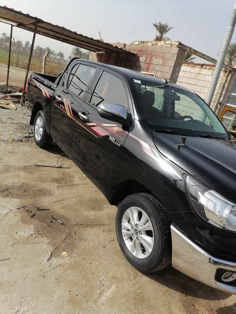 السلام عليكم بيكم 19كويتي اوتوماتيك رقم بغداد الجديد مصفره وكامله مكفولة كفالة عامه ماعدا صبغ قليل جوه اليده بلباب الخلفي والباقي مكفولة جاهزه السعر 235وبيه مجال بسيط مكان السيارة الديوانية للاستفسار الاتصال على الرقم ***********
