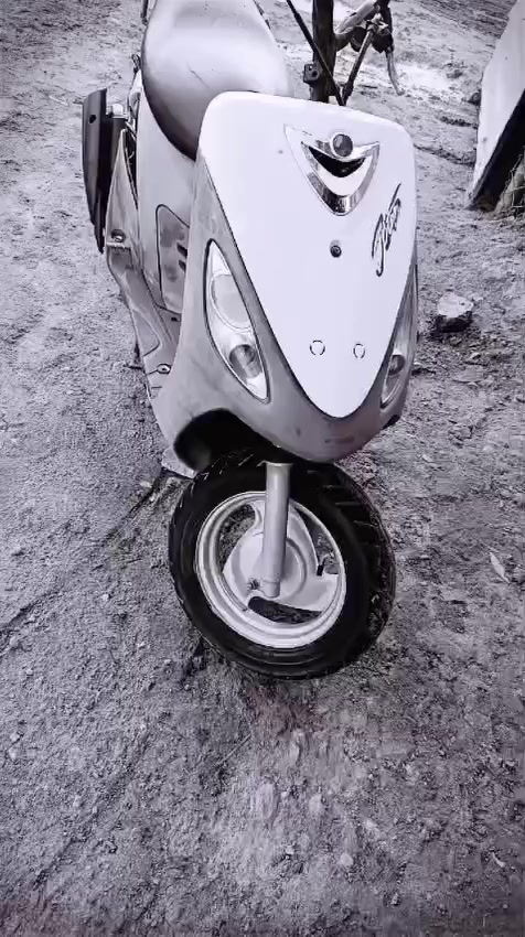 سلام عليكم  درجة  للبيع مامفتوحه  كفراته كامله السعر 450  ملاحضه سبايدر مو وياه


**إذا كنت صاحب هذا الإعلان وتريد حذفه لأي سبب، رجاءا أرسل رسالة إلى الدعم الفني**