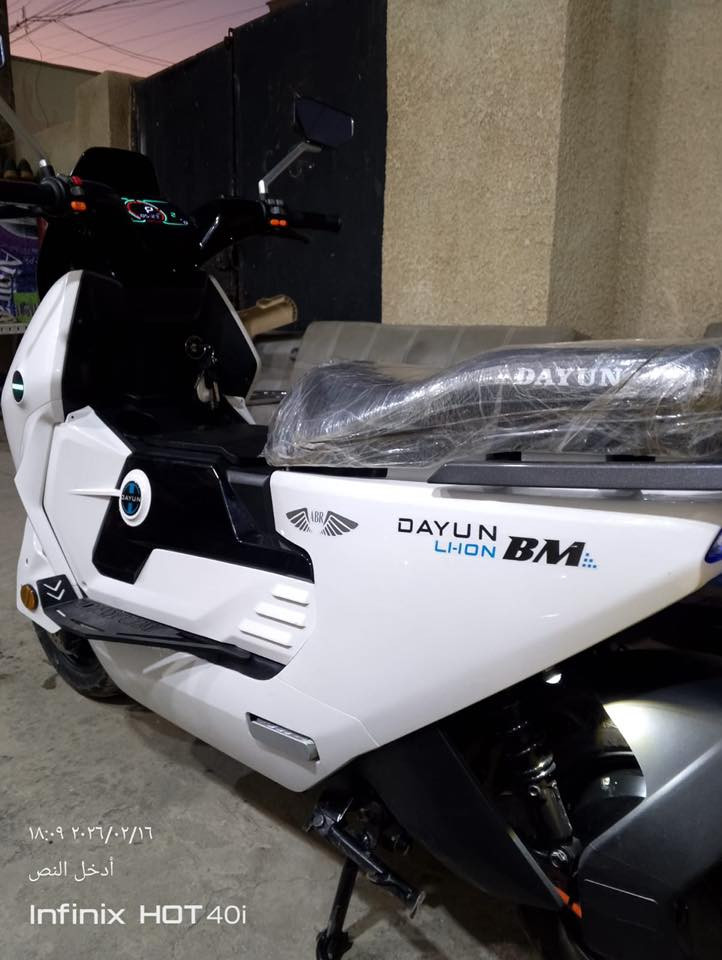السلام عليكم دراجه bm دايوان للبيع الدراجه جديدة صارلهة اشهر فقط بطارية ليثيوم ابحث عليهة و شوف امكانياتهة دراجه مفوله مواصفات للتواصل *********** واتساب فقط السعر مليون و 100
