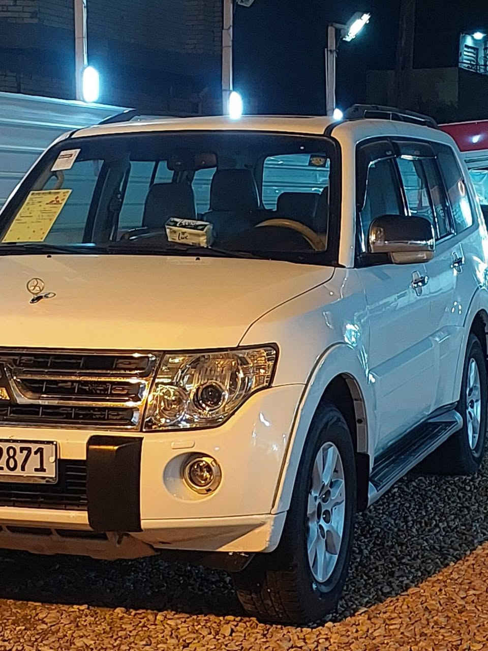 باجيرو حبتور رقم بغداد دولي محرك ٣٥٠٠  سياره نضيفه العنوان كربلاء العطيشي موبايل *********** السعر ١٣٥
