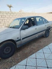 اوميغا ١٩٩٢ • محرك ٢٠٠٠ • رقم انبار