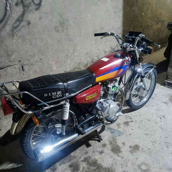 السلام عليكم دراجه للبيع موديل 25 أوراق اسكنر السعر 750 الرقم ***********
