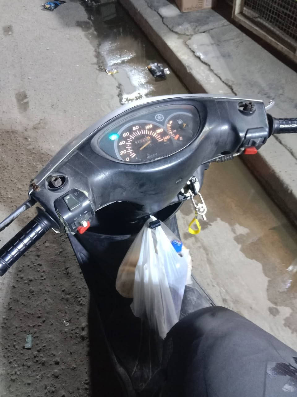 سلام عليكم دراجه بريز شغالة مكينه ناعمه كهربائيات شغالة كامله سلف هندر شغالة ستان  صفحه ستان تعليك دراجه حلوه سعر 425 مكاني بغداد البلديات ***********
