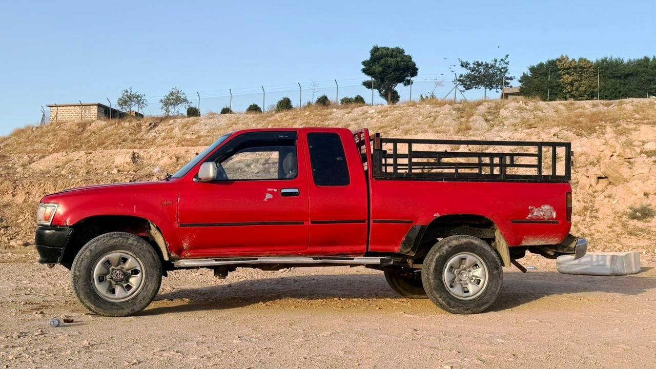 Volkswagen taro 4x4 model:1990 engine:toyota 2,4=V4         Nrx:42$
مۆدێلی تارۆی ڤۆڵکسواگن:1990 بزوێنەر:تۆیۆتا 2.4=V4                        نرخ: ٤٢

فولكس فاجن تارو، موديل: 1990، محرك: تويوتا V4 سعة 2.4     لتر،.   السعر: 42

*********** مخمور, أربيل
