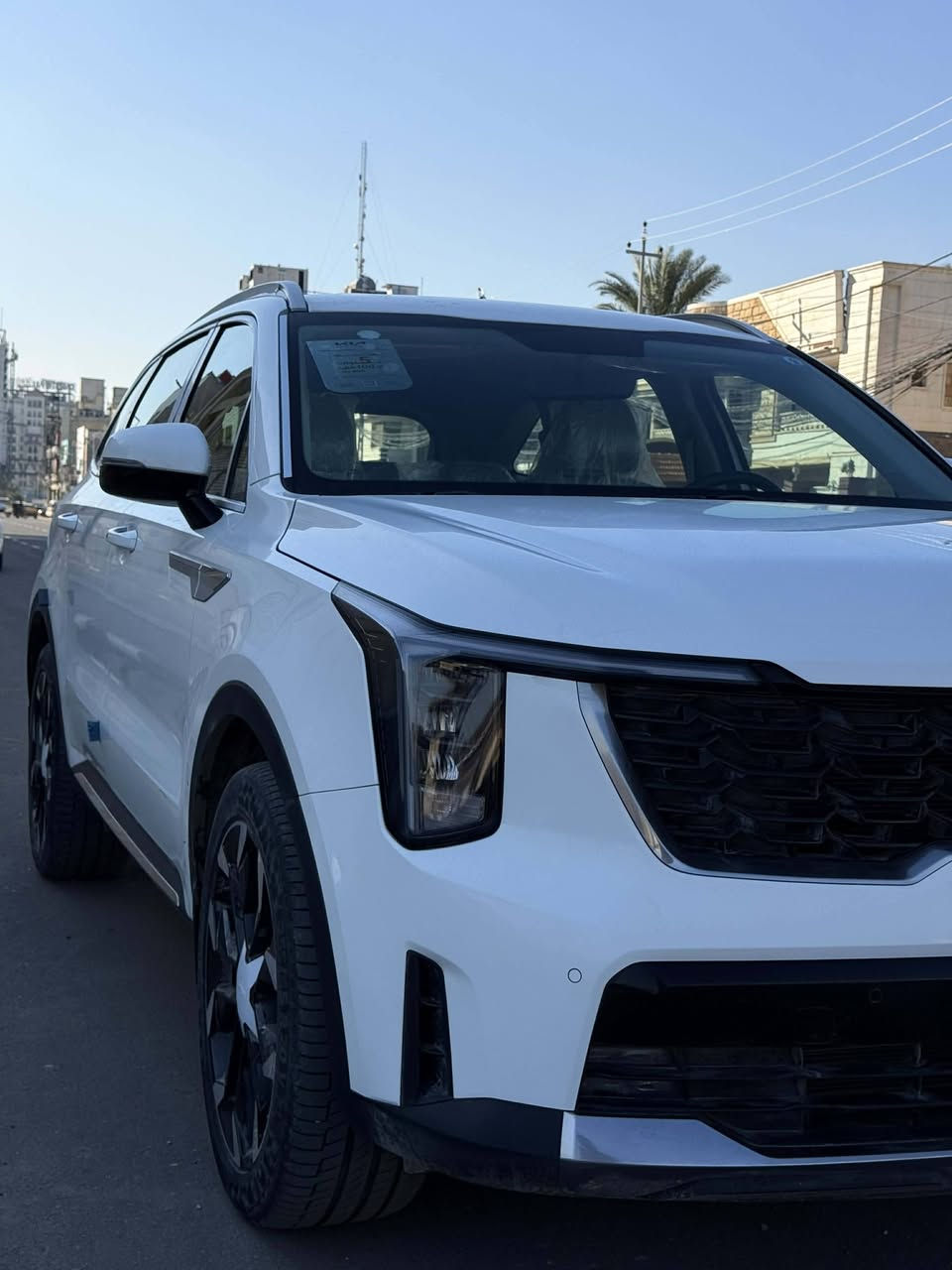 سلام عليكم
سيارة سورنتو 2025 خليجي مكفوله كفاله عامه 

 مواصفات فول قماره حديد  

رقم بغداد انكليزي بسمي 

 كامره خلفي 

ويل 20

الكير عصا

اناره محيطيه متعدده الالوان

ماشيه ٢٠٠٠كم

لايت زنون عالي ناصي

لايت خلفي امامي LED
تشغيل عن بعد
 بعده وضع الشركه سياره
محرك 4 سلندر

كير عصا

كشنات كهربائي

هندبرك رجل

وضعيات قياده 

مساعده منحدرات 

جنطه كهرباء

تشغيل عن بعد

شاشه متصل 

دوشمه مخمل وكشنات 

شاحن وايرلس 

كيجات متغير الكتروني وعادي

شاشه لمس متغير التحكم 

ستيرن فول تحكم

7راكب

الاناره الداخليه LED

دخول بصمه ذكي

حساس امامي

حساس خلفي

قبضات الباب الالمنيوم 

مري شفط

حاملات اكواب 

جام 4 AOT

تشغيل عن بعد.

 الاستفسار ***********
