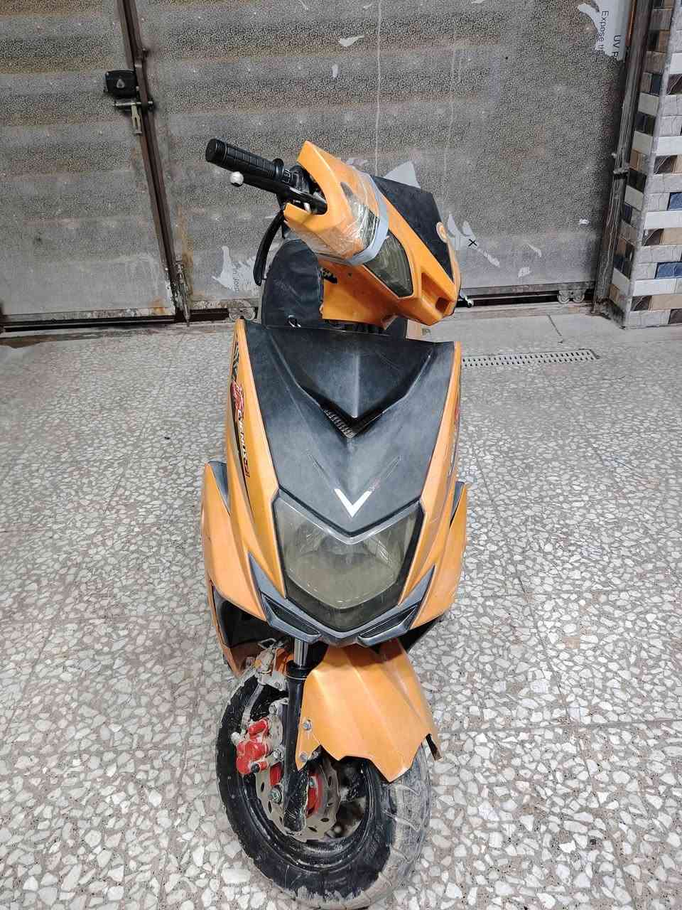 السلام عليكم دراجه سكنس للبيع شغاله نكره سلف كهربائيات شغاله شلعه ومعدل السعر 250 الف وبيهى مجال قليل مكاني كربلاء الحر *********** اتصل ما متواجد مازنجر
