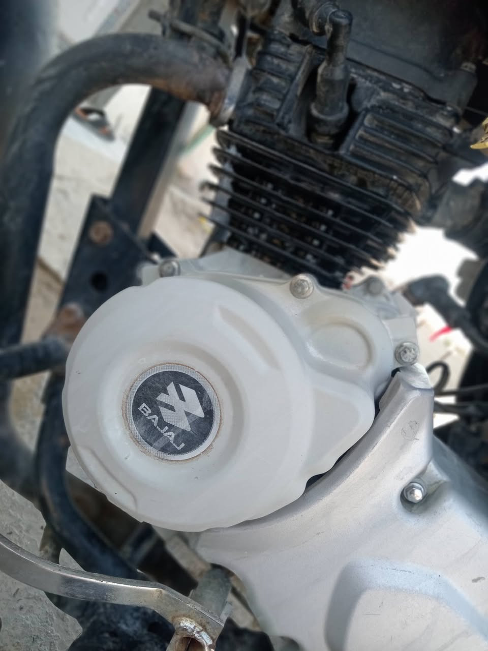 اسلام عليكم من رخصت الدمن بوكسر جبلي للبيع 2021 مكفول من كلشي محرك او كير خيرمن الله دراجه شلعه ومعدل خير من الله نشاط يشك الكاع كهرباءيات كلهه شغاله كيج شغال تخم تاير ماطور ماتحط على ولا ربع شغل او تمشي مكمرك بي قرص مال كمرك ترايك وين ما تريد متوازي على فلوس اسعر ٩٥٠ او بي مجال اتصل وتدلل مكان عامريت الفلوجه الهاتف ***********
