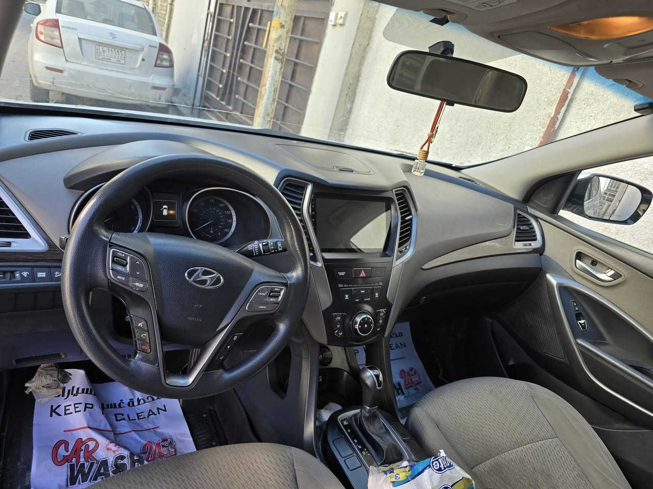 السلام عليكم سنتافي موديل 2017
صدر جديد تخم تاير جديد ماشيه 120 محرك 2400 المحرك والكير مكفولات وحادثها موضح يمكم بالصور والبيبان نفسيتهن مرجعينهن السعر 146$
العنوان بغداد مدينة الصدر
للآستفسار ***********
