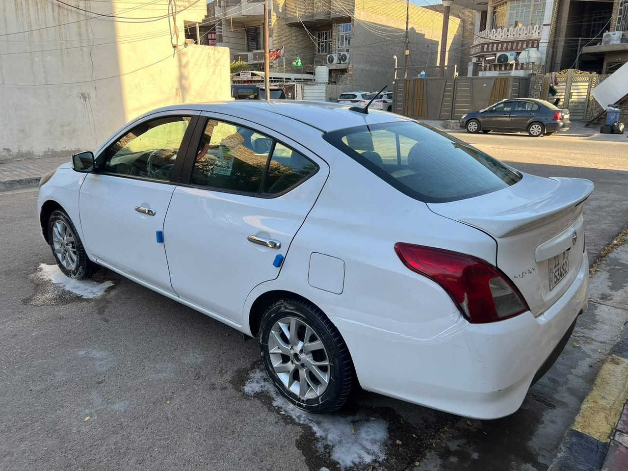 السلام عليكم
نيسان 2018
ابيض اللون بغداد بأسمي 
مكينه كير وتبريد مكفولات
حدادية جيدة 
منظومة بانزين كلها جديدة 
كهربائيات كله شغالة 
ارضية جلد ومدوشمة
تخم تاير جديد 
السعر 80$وبيها مجال كلش قليل حك 
الجية 
غير متواجد ع الفيس مكاني 
بغداد 
رقم الهاتف***********

