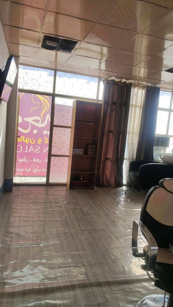 مري البيع عدد ٢ السعر ١٠٠ الف

مغسلة حجم كبير السعر ١٢٥ الف 
ويوجد صالون حلاقة الايجار كامل من كلشي 
المكان كوفة يم مسلم ابن عقيل


**إذا كنت صاحب هذا الإعلان وتريد حذفه لأي سبب، رجاءا أرسل رسالة إلى الدعم الفني**
