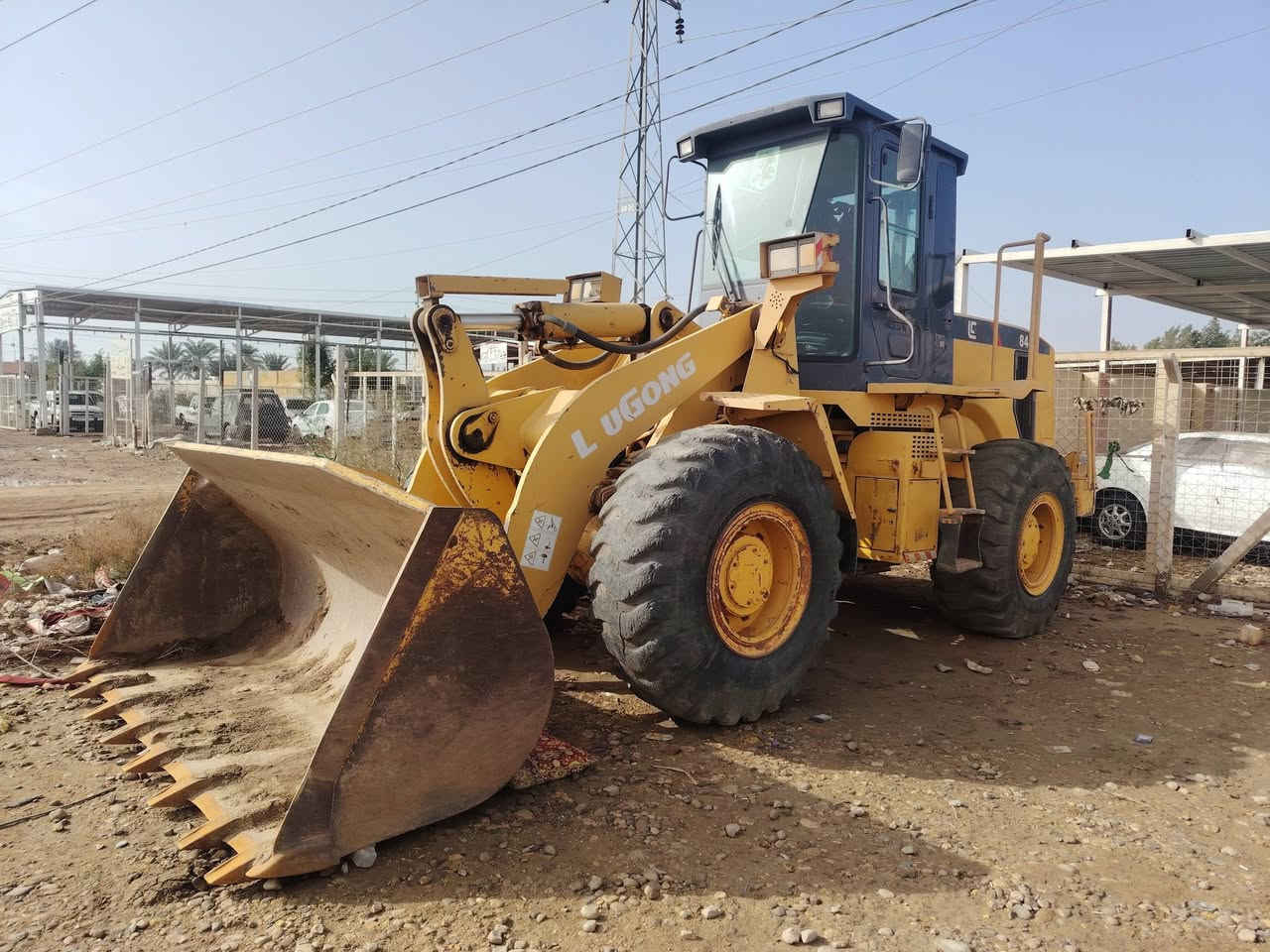 السلام عليكم شفل للبيع موديل 2012 جاهز من كلشي تخم تاير رقم بصره مكان الشفل ذي قار قضاء الرفاعي للاستفسار ***********
