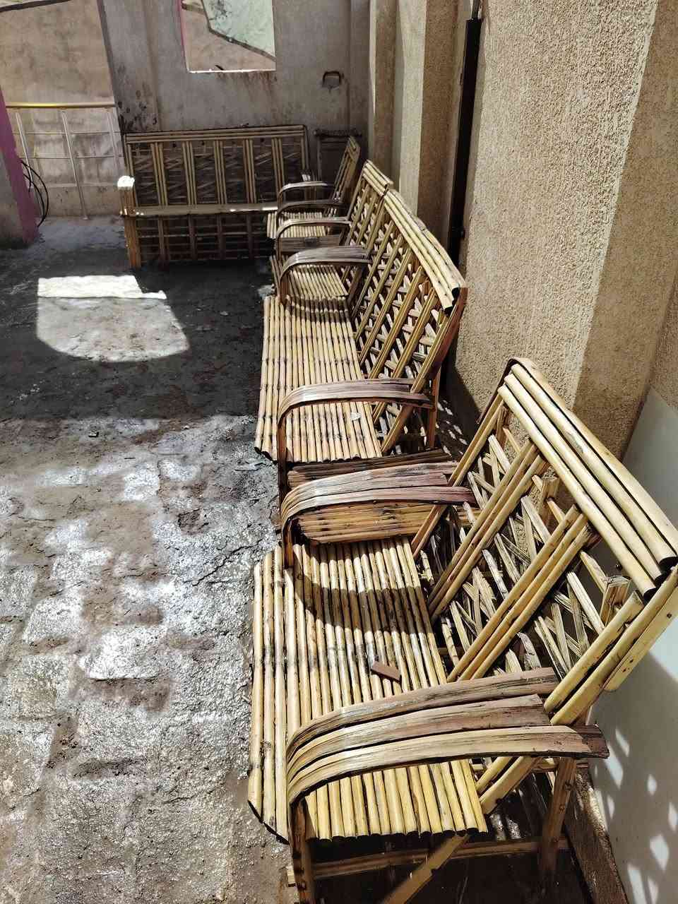 سلام عليكم يوجد تخم شويه رادله غسله تخم مزارع او استراحه قنفتين اربعه كراسي و اربعه طبلات سعر/210 بي مجالل
كربلاء حي النقيب
***********
