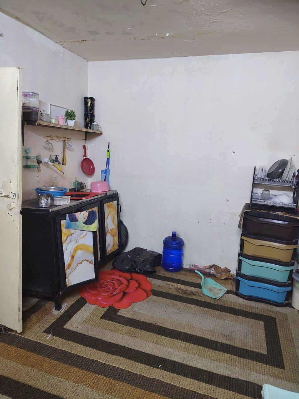 بيت دولان للبيع 
عرض الدولان متر وعشرين 
المساحه 108 متر 
عنوان ديوانيه حي الصدر الثالث شارع ستين قري ابو احمد الحداد 
خدمات كاملة تبليط ارصفه مجاري انترنيت ضوئي 
ماي اساله خطين  شارعه عريض 
السعر 35 مليون معه المجال 
***********
اتصال او واتساب ديوانية, القادسية
